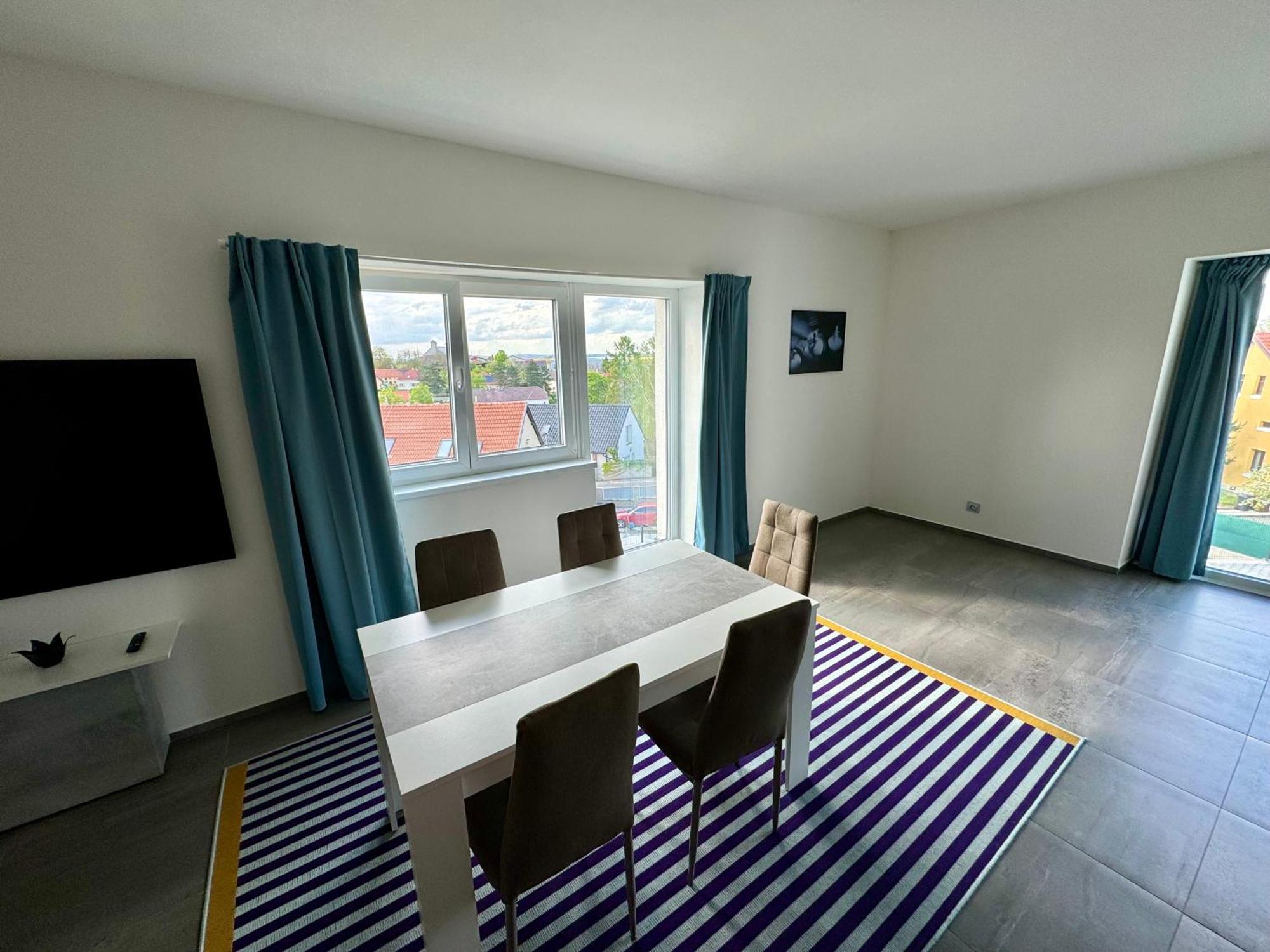 Byt Apartman 74M2 Vyhled Klid Priroda Πράγα Εξωτερικό φωτογραφία